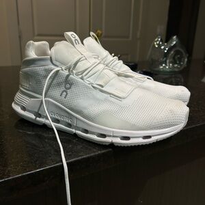 On Running Men's White Running Shoes